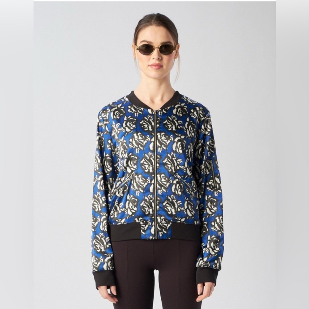 X by GOTTEX Women's Floral Satin Bomber Jacket Blue Roses Size Large Zip Pockets
